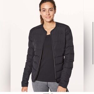 Lululemon Just Enough Puff 800 Fill Goose Down Jacket size 6 / medium